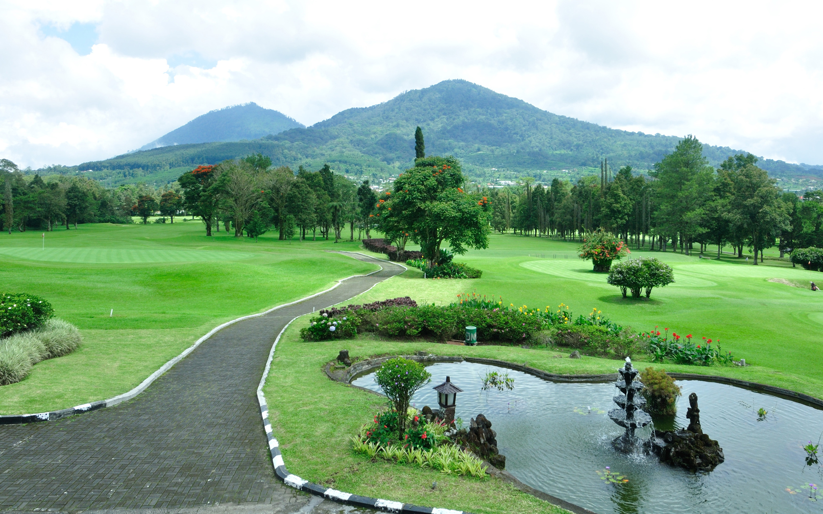 Pacific Links International – Makaha West