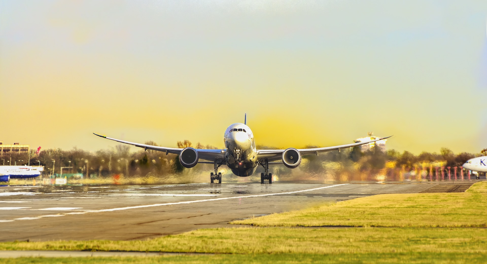 hawaii-airport-plane-conrac