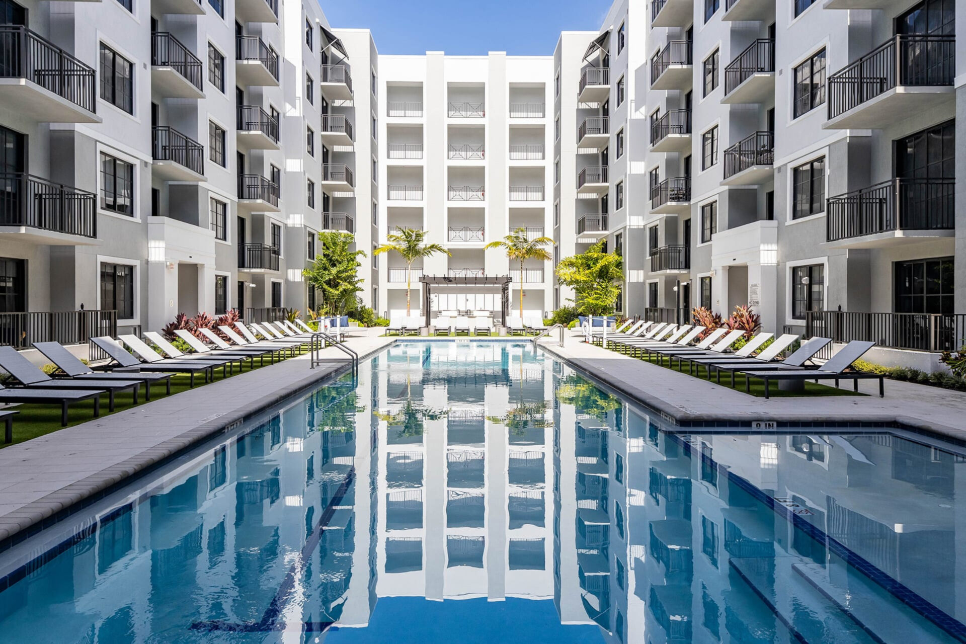 Plantation Apartments